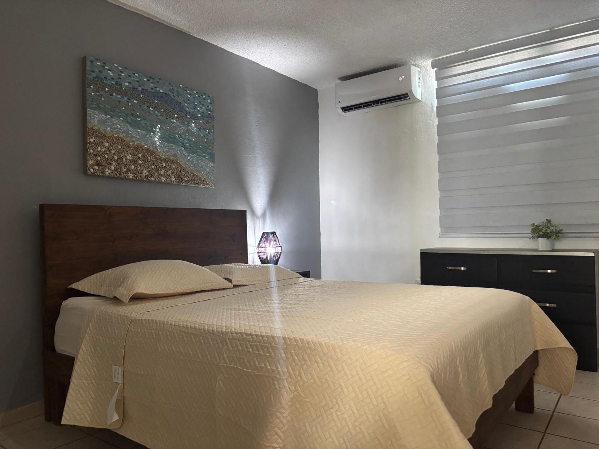 Private Apartment Near Sju Solar Battery Carolina ภายนอก รูปภาพ