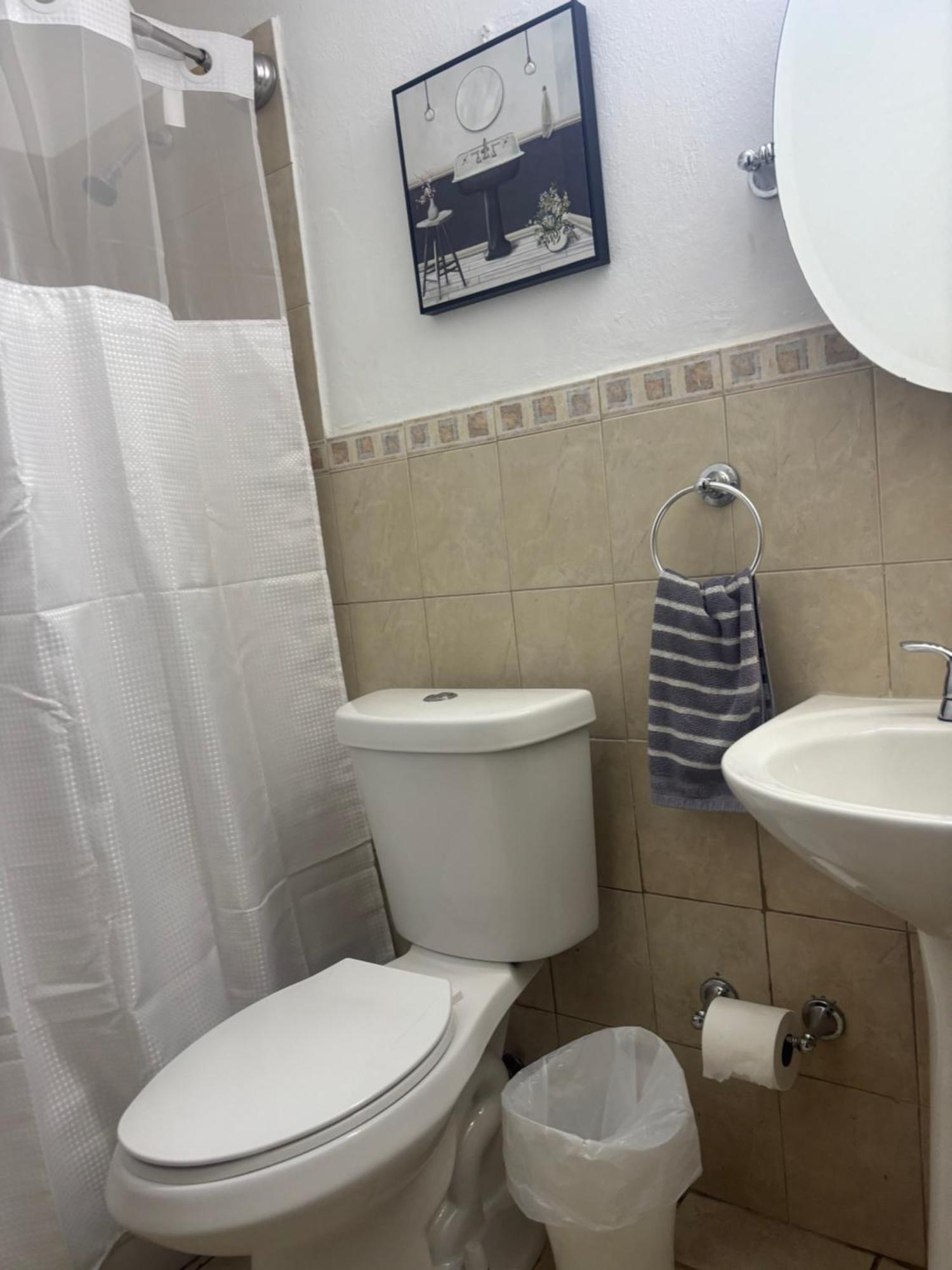 Private Apartment Near Sju Solar Battery Carolina ภายนอก รูปภาพ